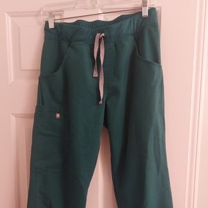 Figs Hunter Green Kade